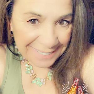 Meet your Posher, Fatima